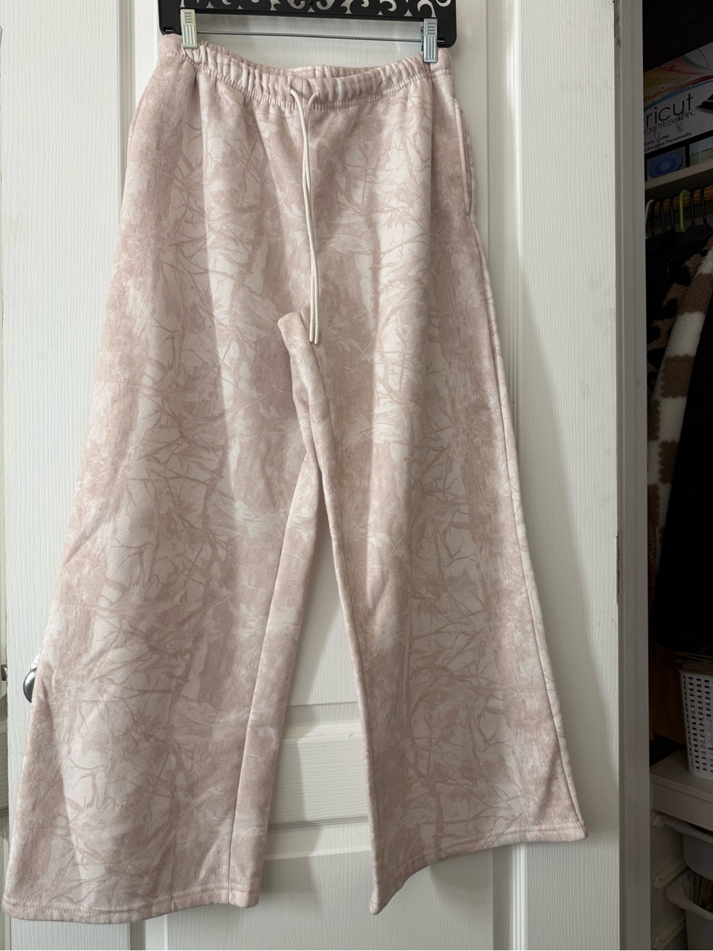 Light Blush Marble Wide-Leg Lounge Pants